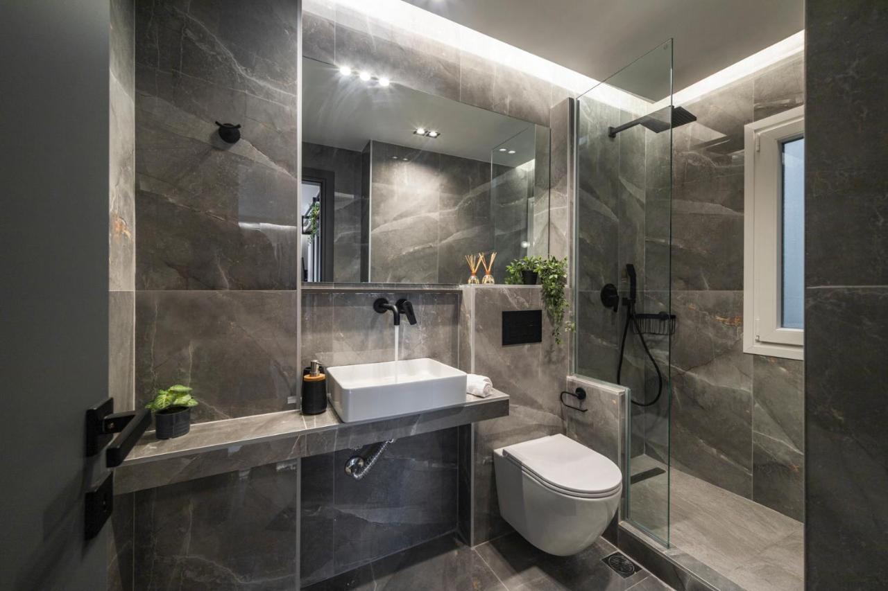 Ares Penthouse Apartment *